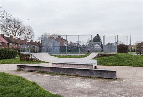 Goresbrook Park Concrete Skatepark